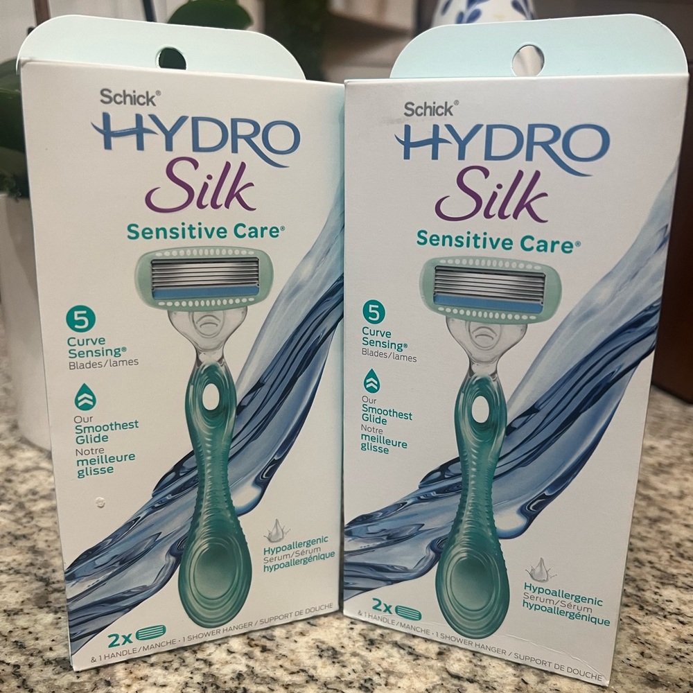 Schick Hydro Silk Sensitive Care Razor (Set of 2)